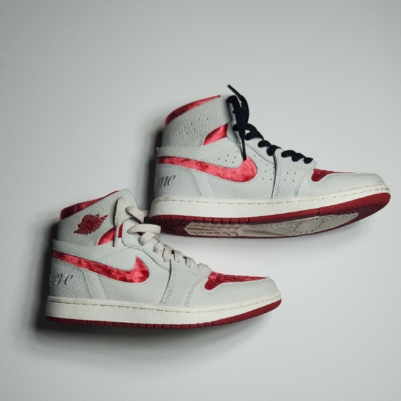 Air Jordan 1 Zoom CMFT 2 "Valentine’s Day" Sneakers - Size 7.5 Women’s / 6 Men’s - Picture 1 of 15
